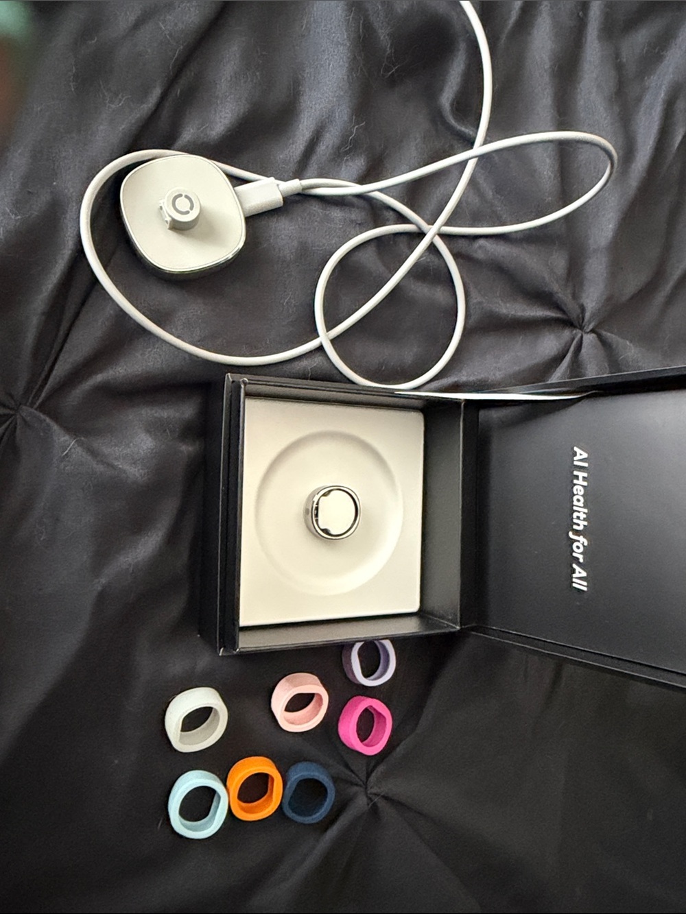 Ringconn Silver Smart Ring with Assorted Color Bands and Charger. Size 8